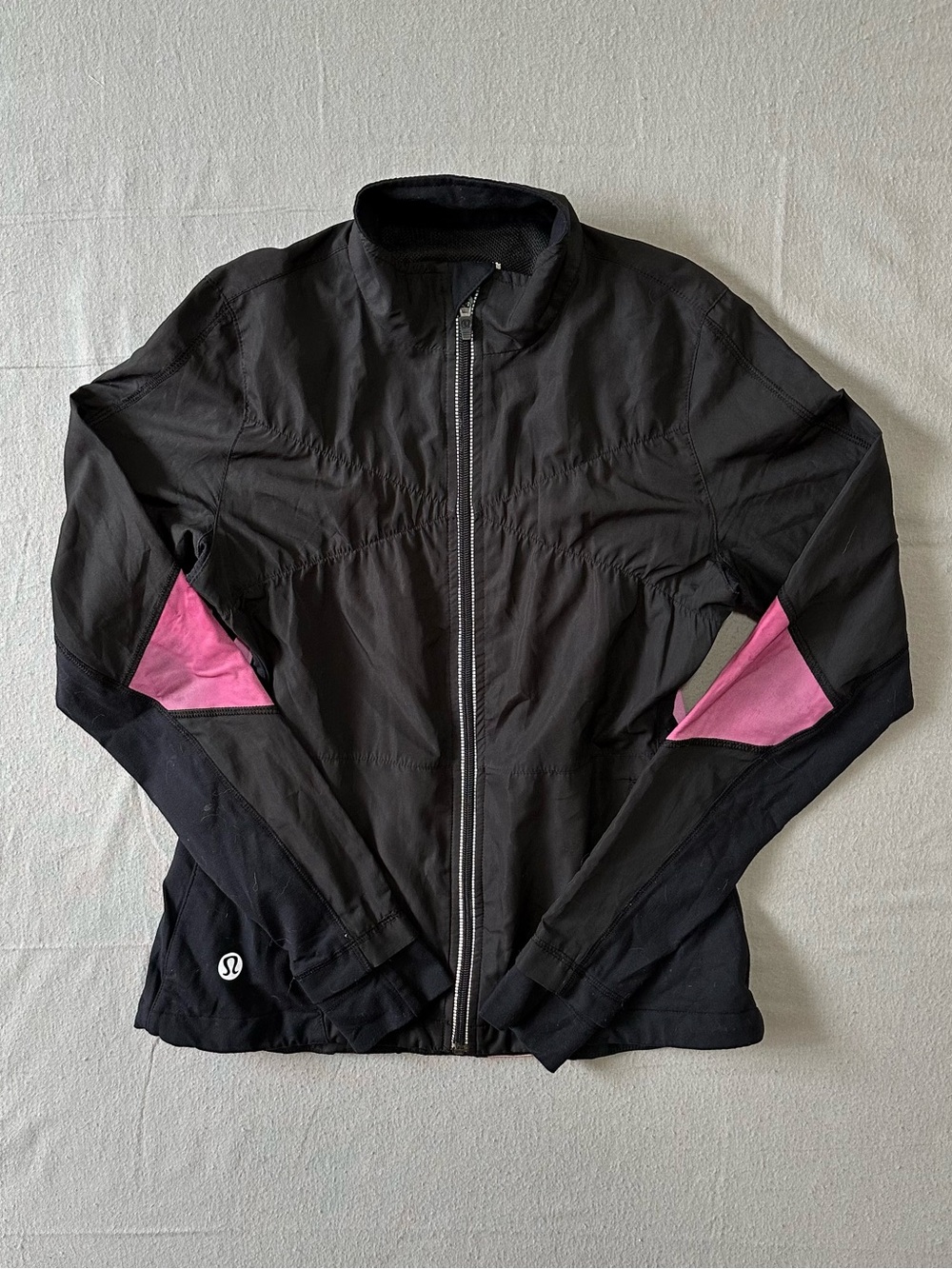 Lululemon Black Pink Lightweight Reflective Running Jacket Womens Size 6